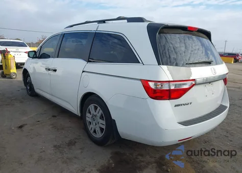 2013 Honda Odyssey Lx z USA, uszkodzony, nr VIN 5FNRL5H26DB082759